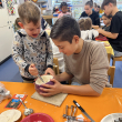Räbeschnitzen im Kindergarten
